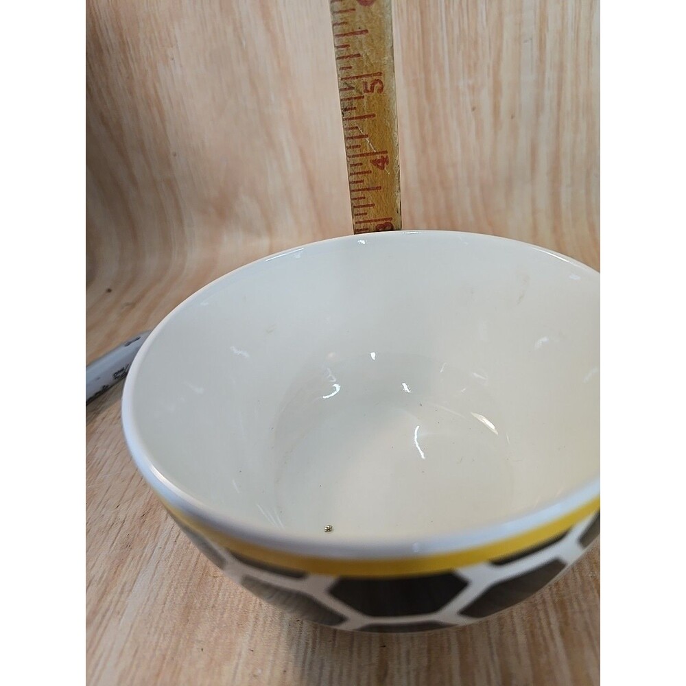 OLD EAST MAIN CO. ARCTIC WHITE SOUP CEREAL BOWL HONEYCOMB PATTERN SET OF 4 - Picture 4 of 7